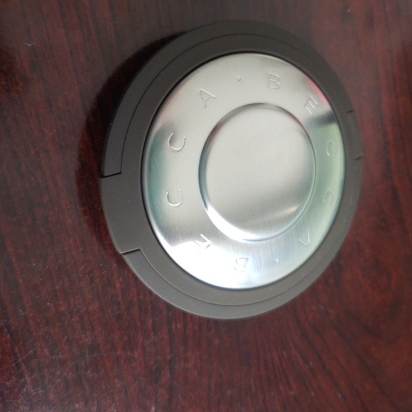 BECCA shimmering skin perfector - Picture 5 of 8